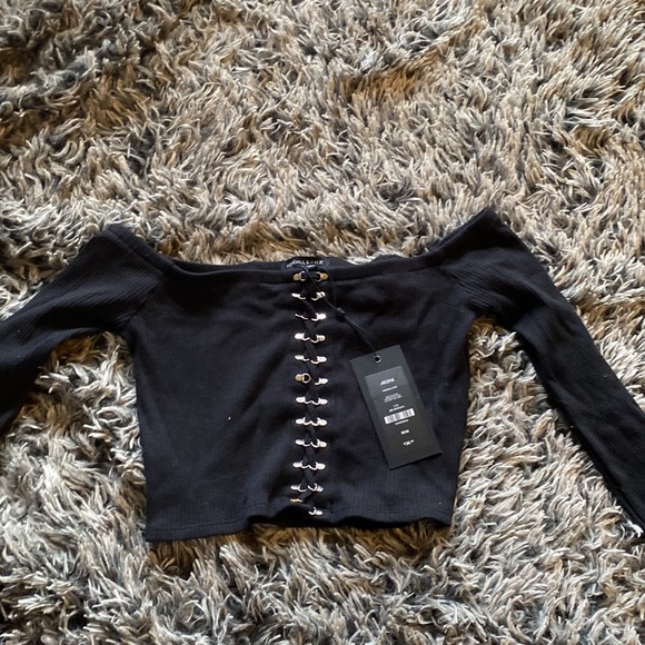 Kendall & Kylie Black off the shoulder long sleeve - Picture 3 of 4